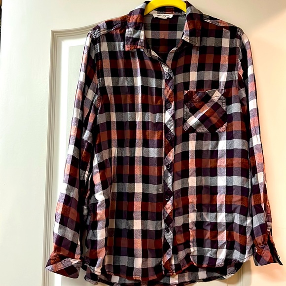 BeachLunchLounge flannel button down - size large - Picture 1 of 4